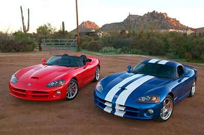 ../../JPG/dodge/dodge080.JPG, DODGE VIPER SRT10 CONVERTIBLE AND COUPE, photo by daimlerchrysler 10-2005